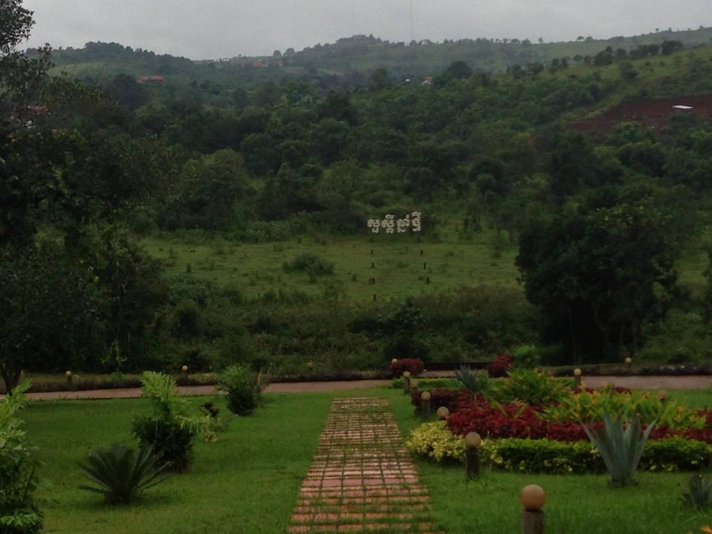 Mondulkiri Hotel Senmonorom Exterior photo